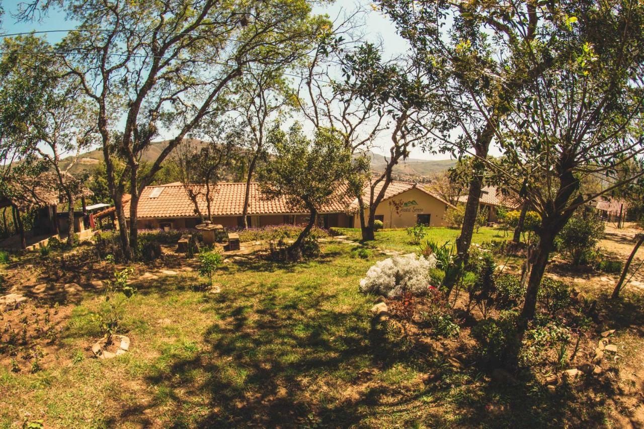 Hostel Serena Samaipata Exterior photo